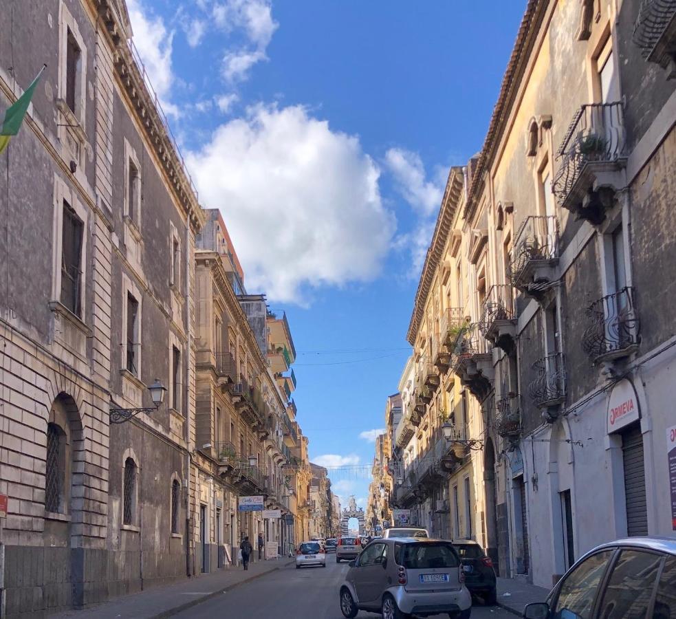 Casa Giniusa Central Studio Catania Bagian luar foto